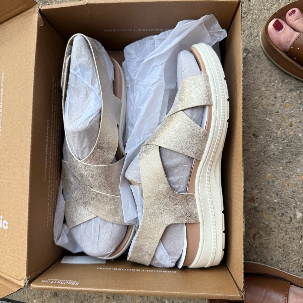 Dr. Scholl's Cream Sandals